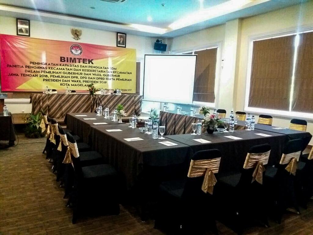 Hotel Safira Magelang Esterno foto