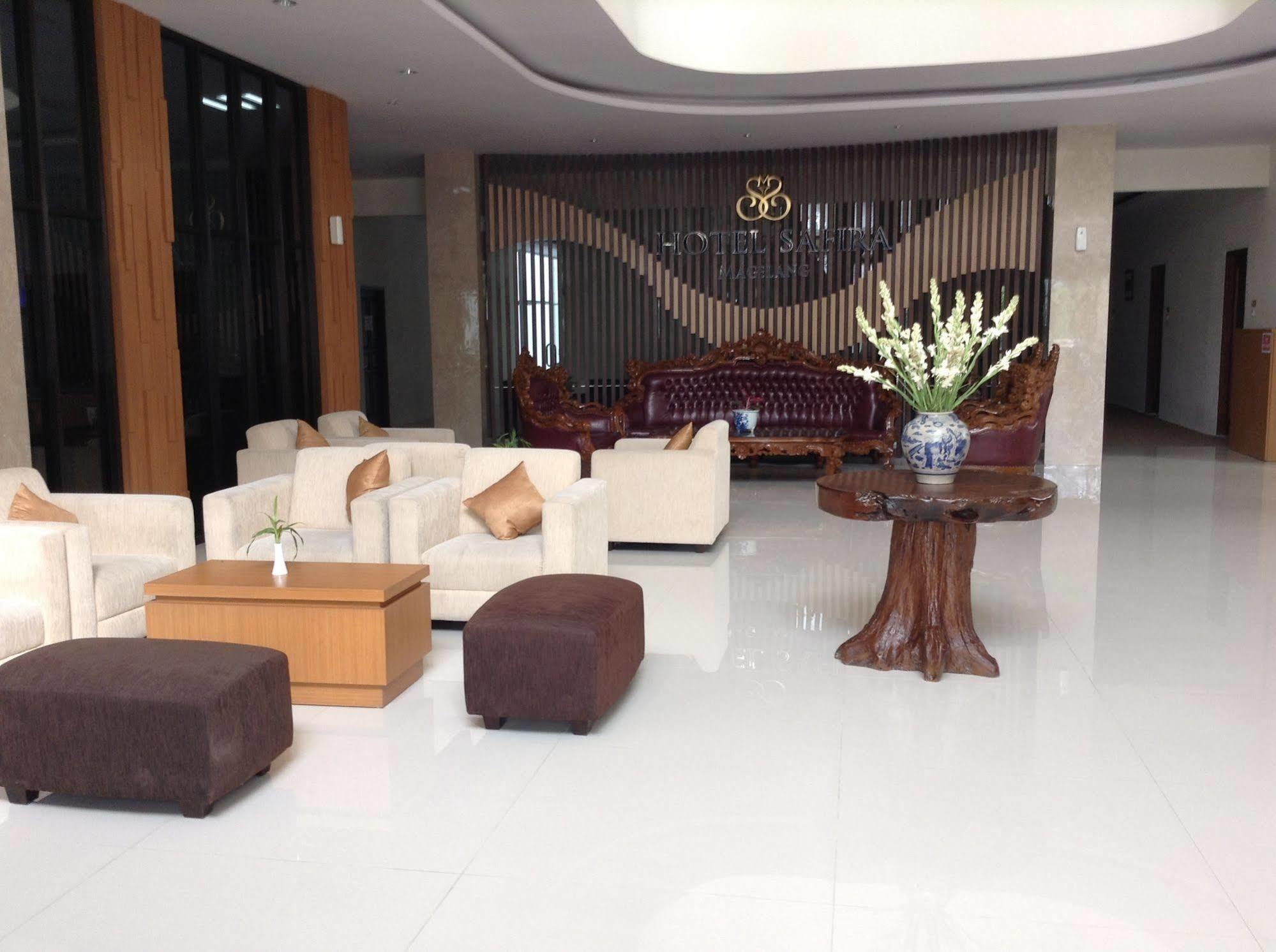 Hotel Safira Magelang Esterno foto