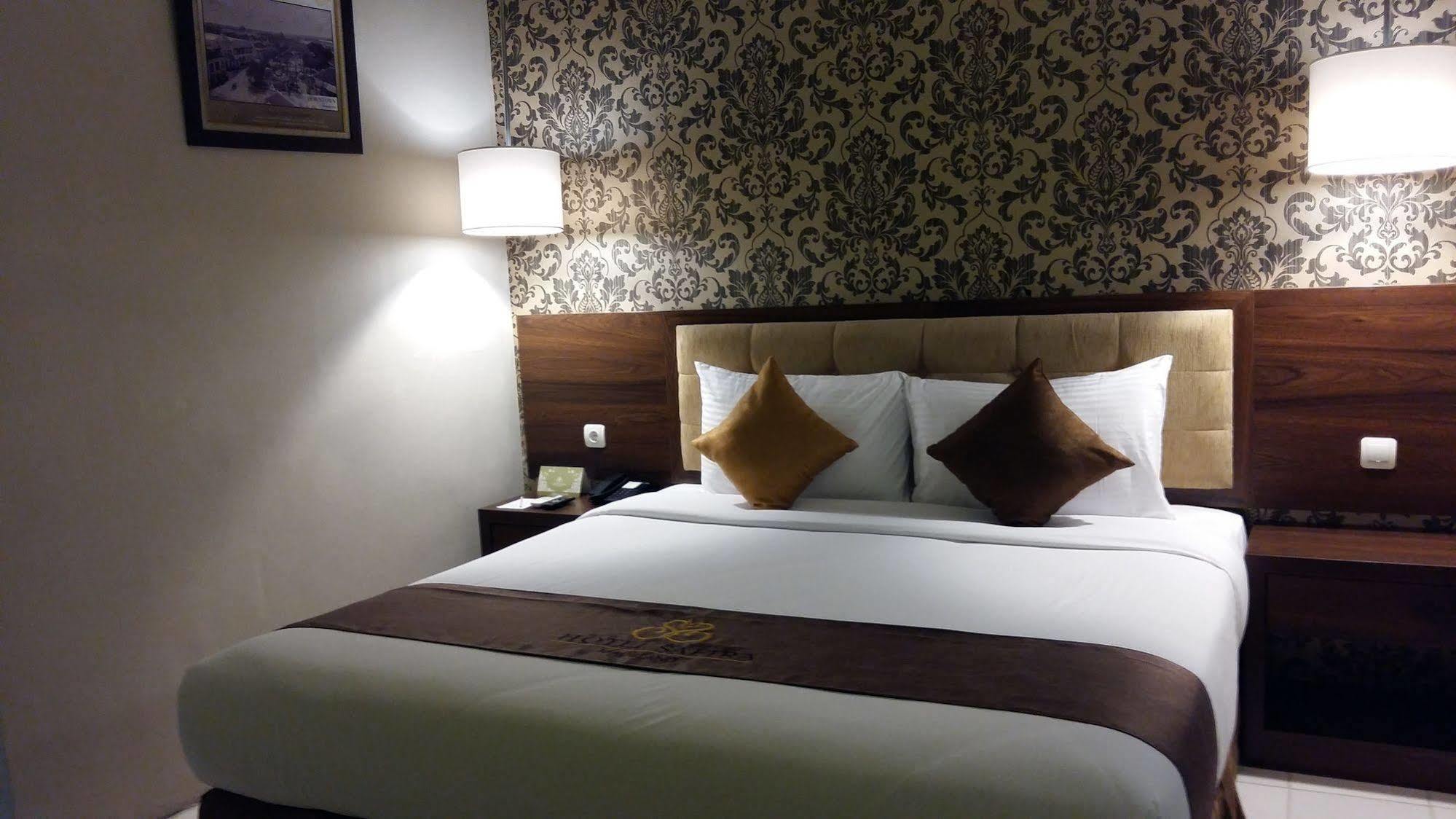 Hotel Safira Magelang Esterno foto